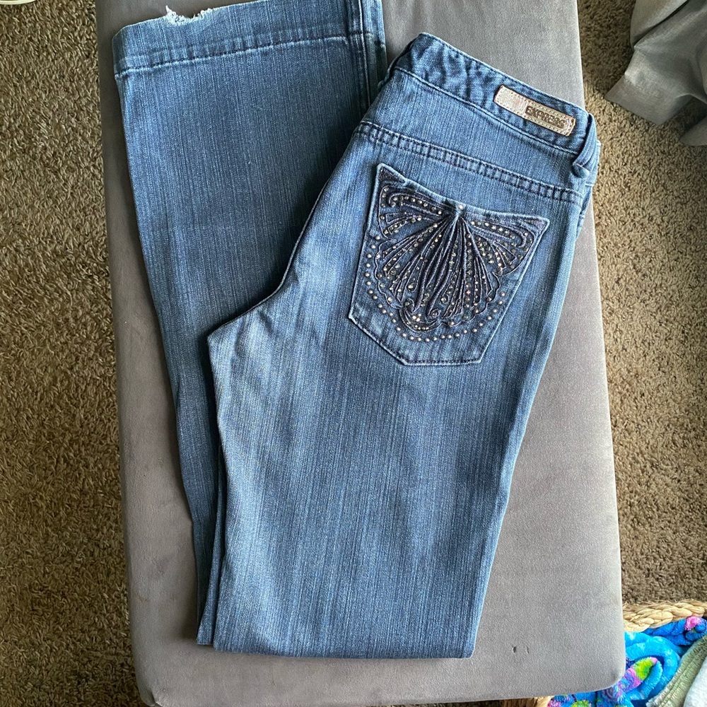 Women's Blue Jeans with Embellished Pocket